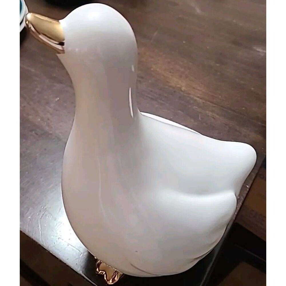 Mama Duck/ Gold Accents/ 8.5 In Tall/White Ceramic